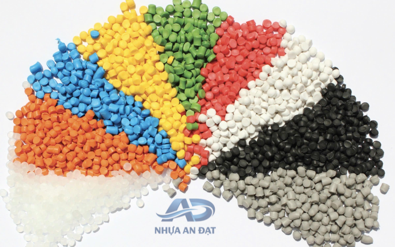 Vì Sao Hạt Nhựa PVC Được Ứng Dụng Rộng Rãi Trong Sản Xuất Ống Thoát Nước Và Ống Luồn Dây?