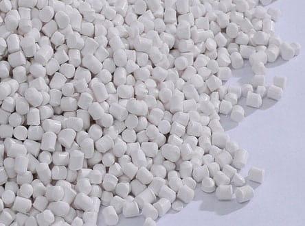 hat-nhua-pvc-dac-tinh-ung-dung-1