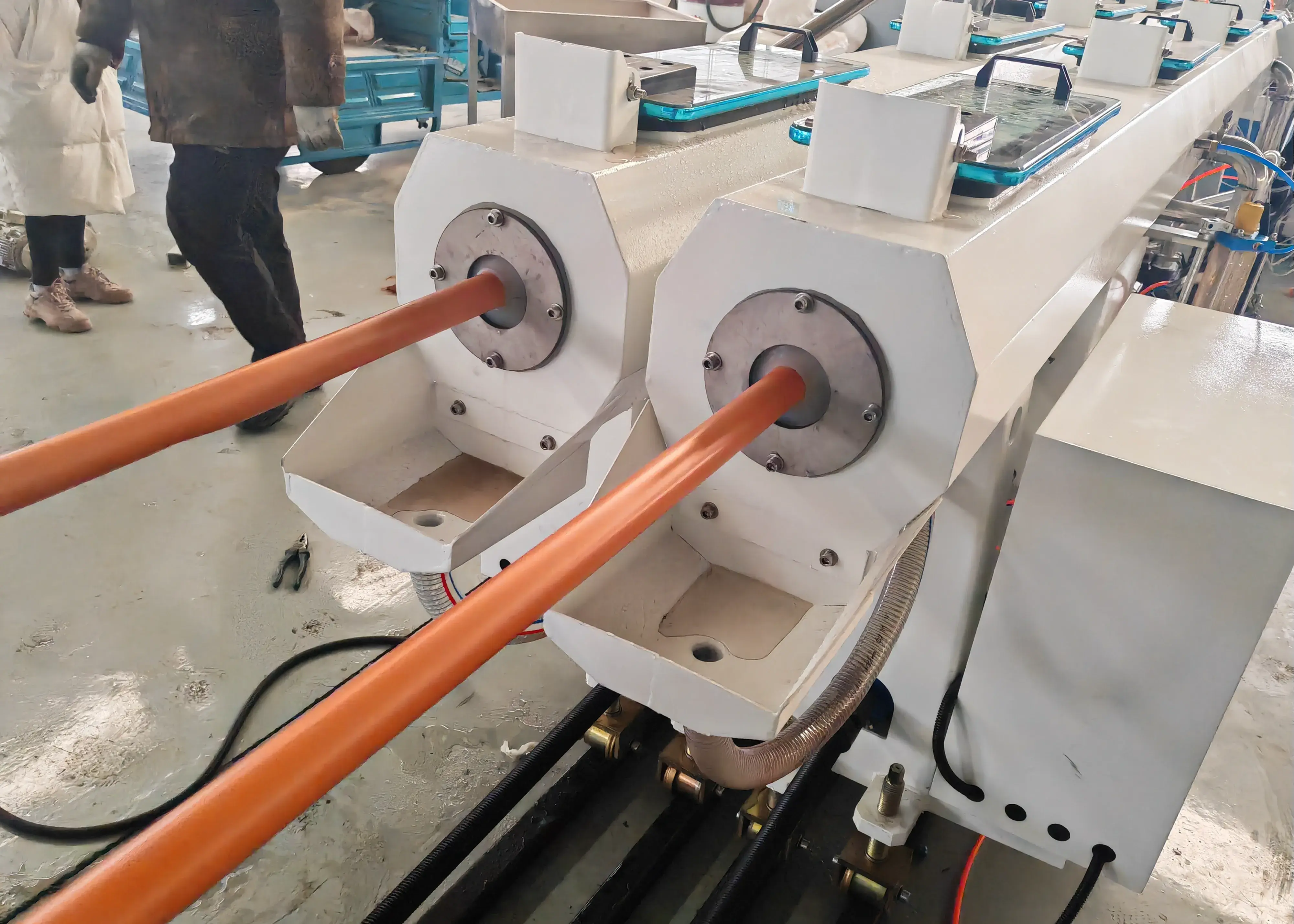 hat-nhua-pvc-dac-tinh-ung-dung-6