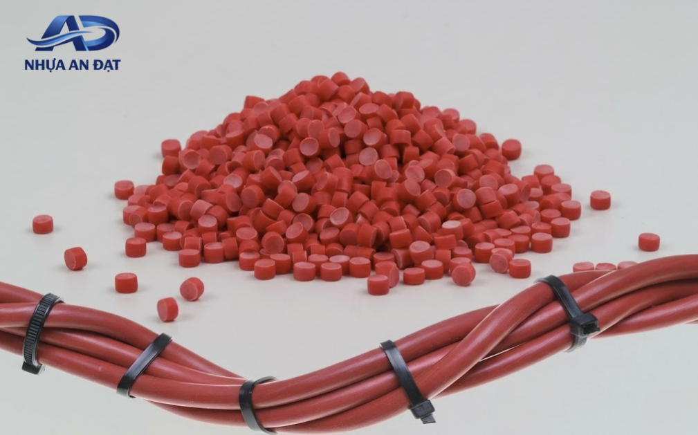 Hạt nhựa PVC chịu dầu là gì và dùng trong sản phẩm nào?